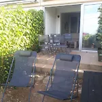 2 Etoiles Climatisé