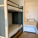 2 Etoiles Climatisé *