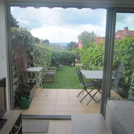 2 Etoiles Climatise * バンドール